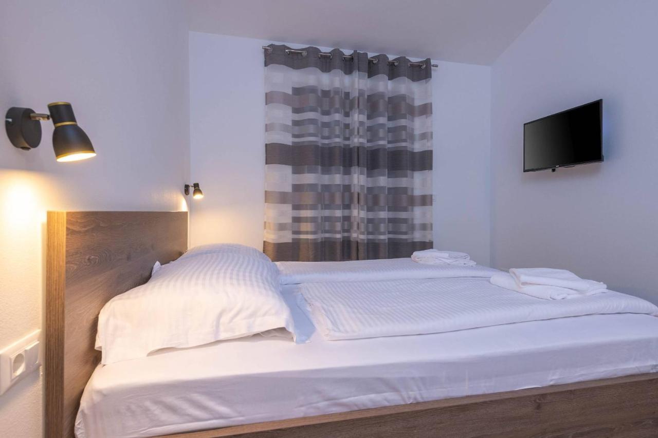 Holiday House Luca Пореч Экстерьер фото