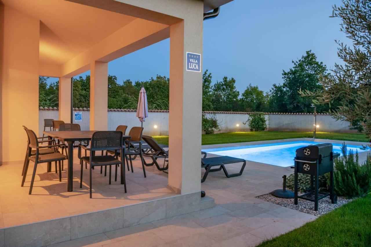 Holiday House Luca Пореч Экстерьер фото